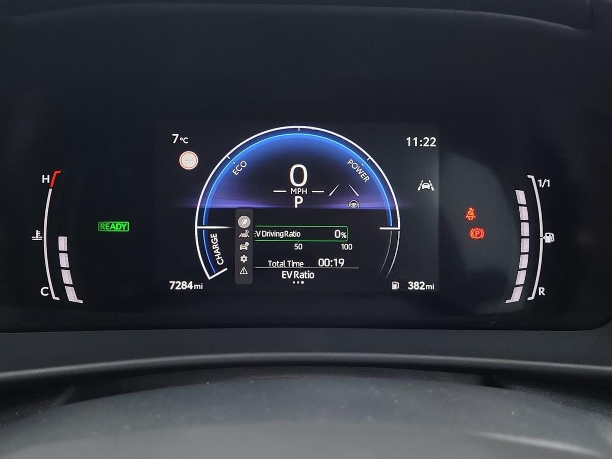 Used Toyota C-HR 2024 for sale - 76716686: Photo 13