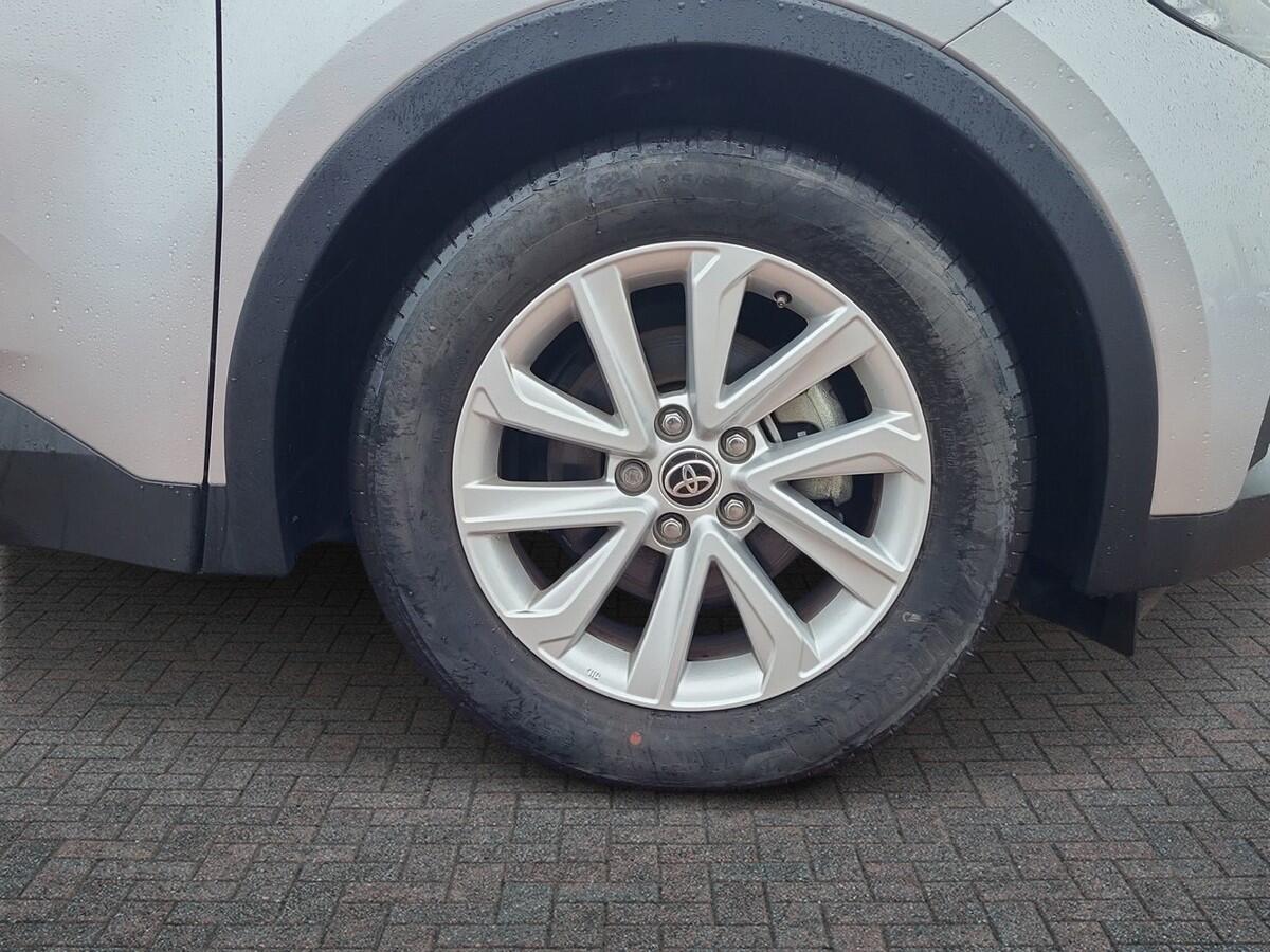 Used Toyota C-HR 2024 for sale - 76716686: Photo 6