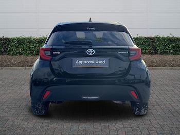 Used Toyota Yaris 2023 for sale - 76937253: Photo