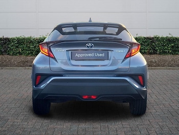 Used Toyota C-HR 2021 for sale - 77177075: Photo