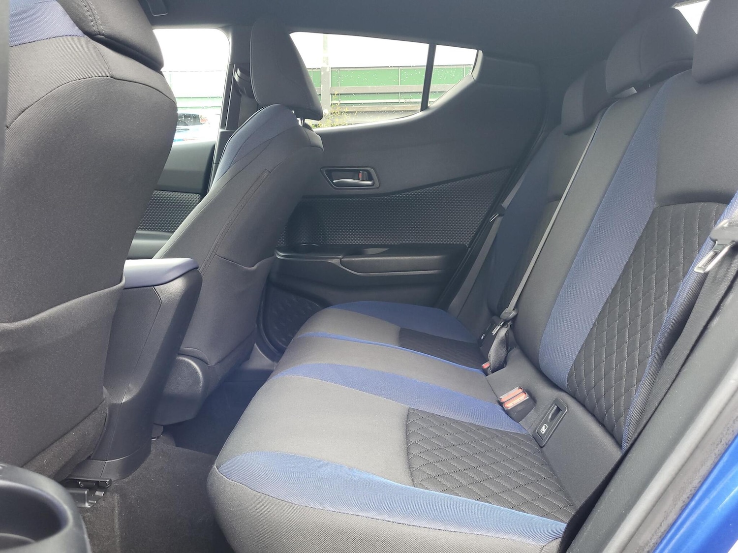 Used Toyota C-HR 2021 for sale - 76285442: Photo 12