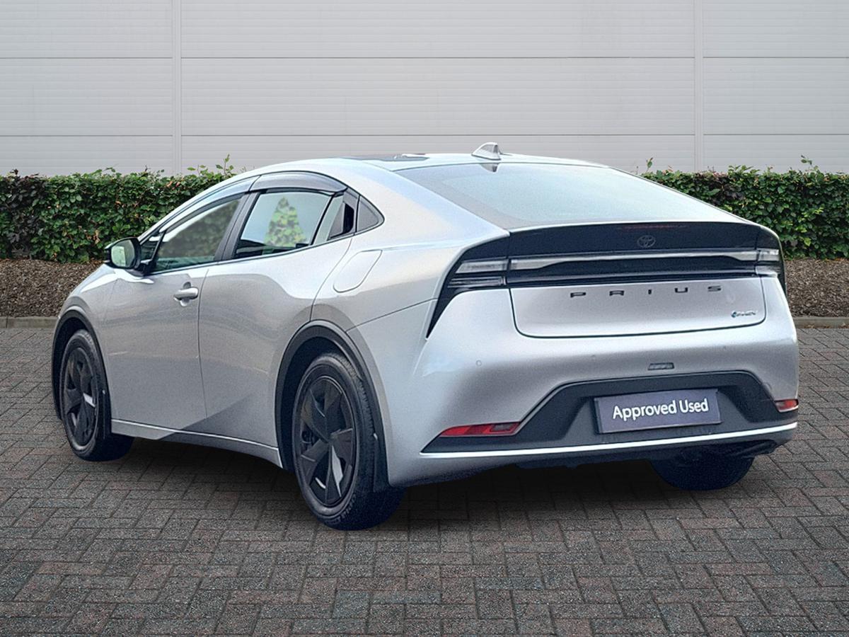 Used Toyota Prius 2025 for sale - 77560490: Photo 2