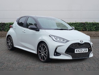Used Toyota Yaris 2023 for sale - 77627097: Photo