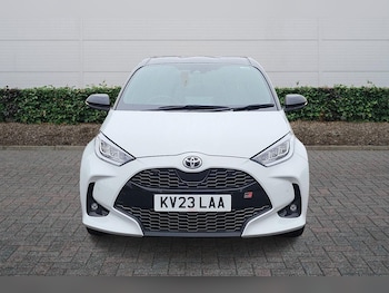 Used Toyota Yaris 2023 for sale - 77627097: Photo