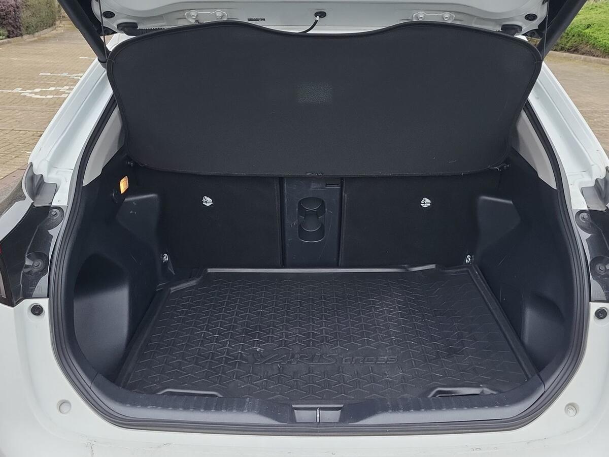 Used Toyota Yaris Cross 2023 for sale - 77855210: Photo 10