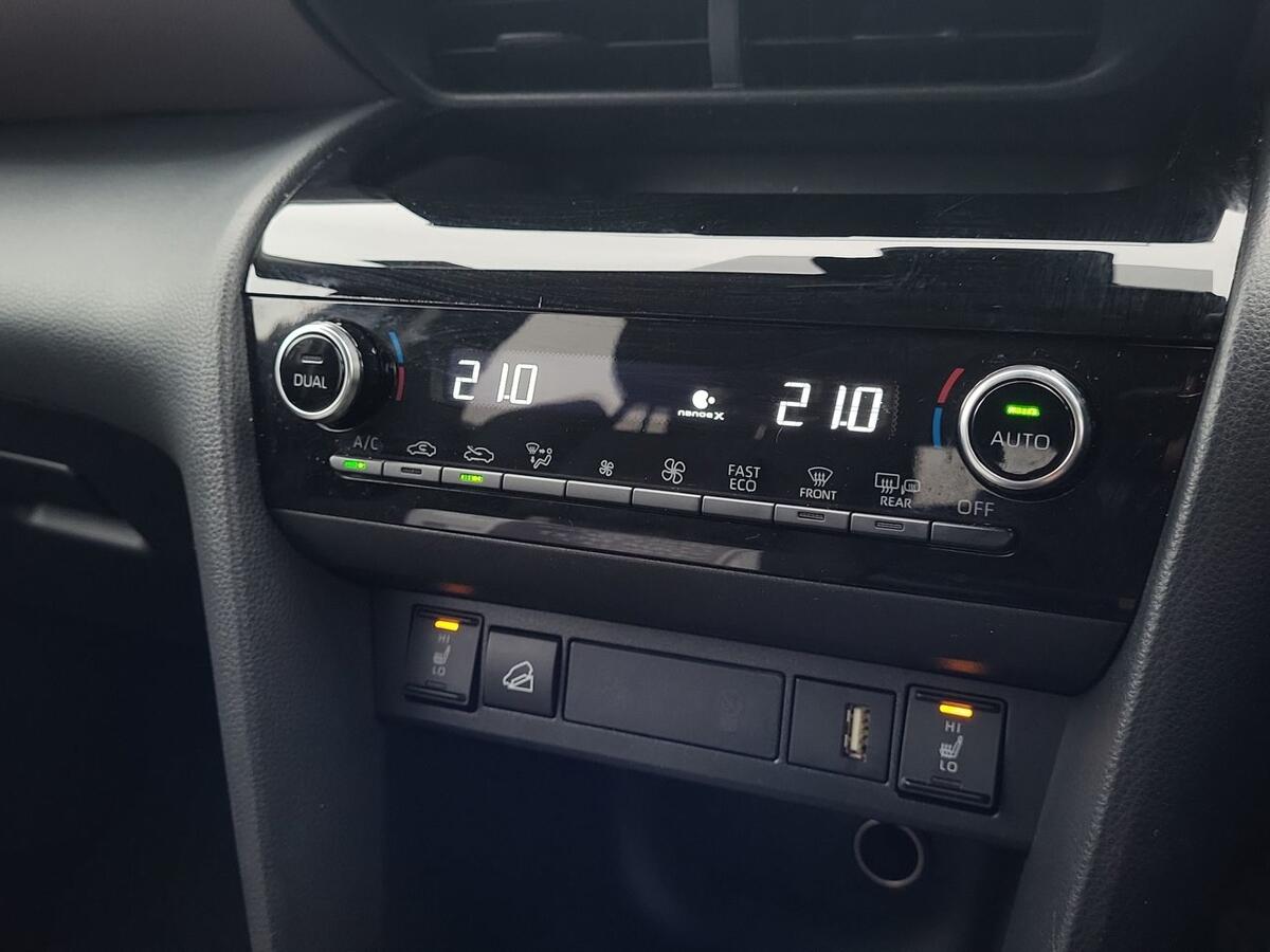 Used Toyota Yaris Cross 2023 for sale - 77855210: Photo 13