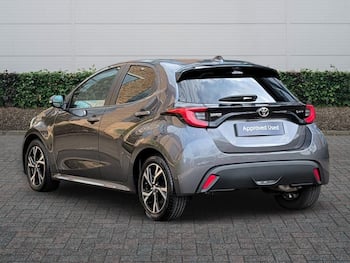 Used Toyota Yaris 2024 for sale - 79623100: Photo
