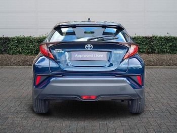 Used Toyota C-HR 2023 for sale - 78923831: Photo