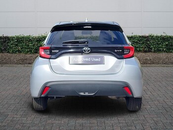 Used Toyota Yaris 2024 for sale - 78320253: Photo