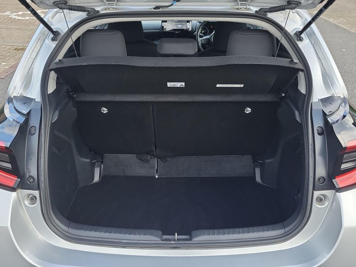 Used Toyota Yaris 2023 for sale - 77442129: Photo 10