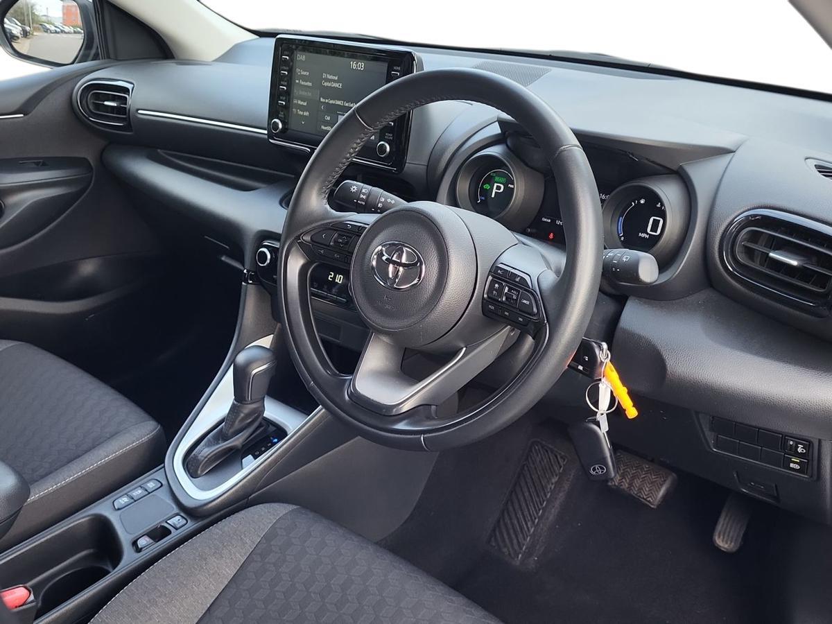 Used Toyota Yaris 2023 for sale - 77442129: Photo 12