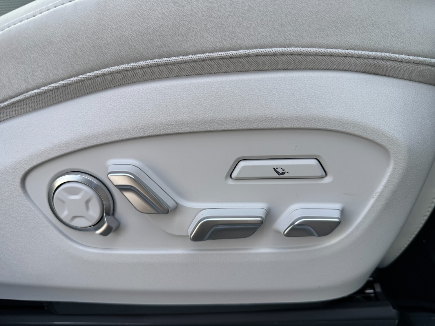 Used Hyundai IONIQ for sale - 76869404: Photo 32