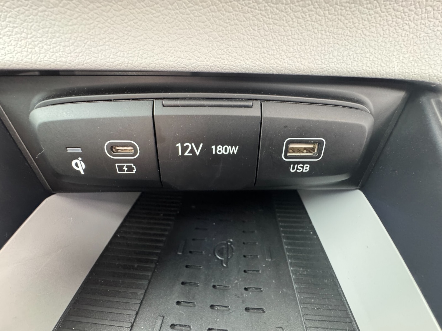 Used Hyundai BAYON 2024 for sale - 76870668: Photo 40