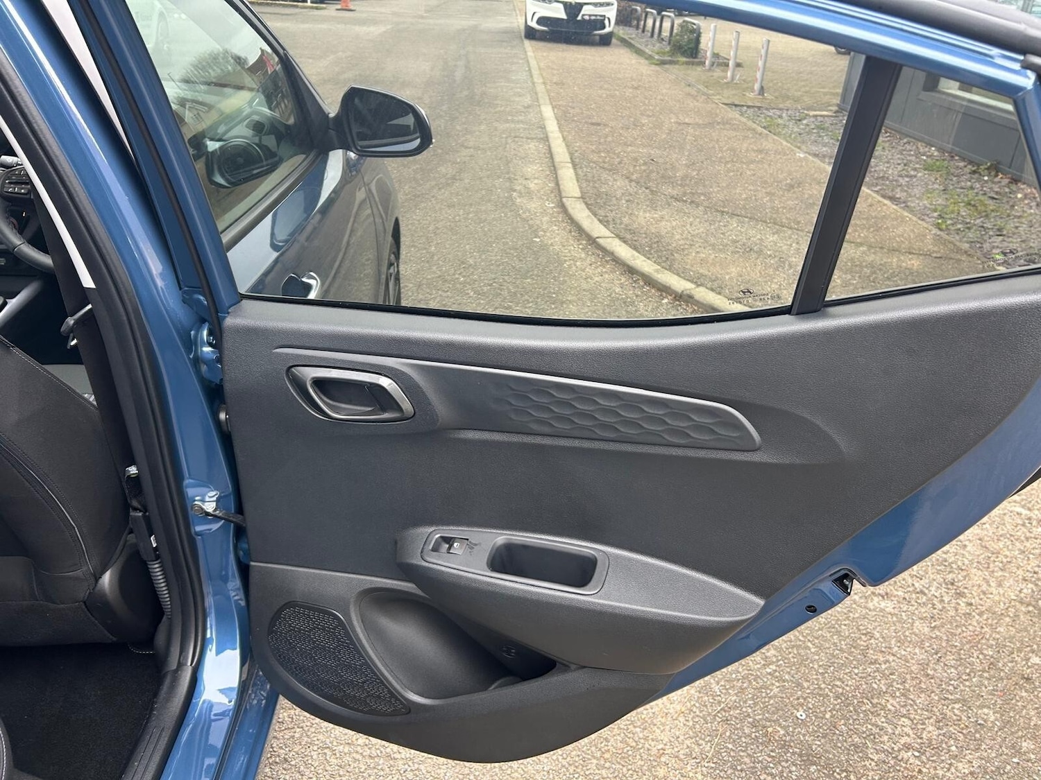 Used Hyundai i10 2025 for sale - 76869765: Photo 23