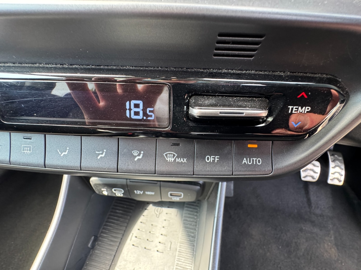 Vehicle 29
