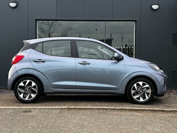 Used Hyundai i10 2025 for sale - 76241555: Photo 2
