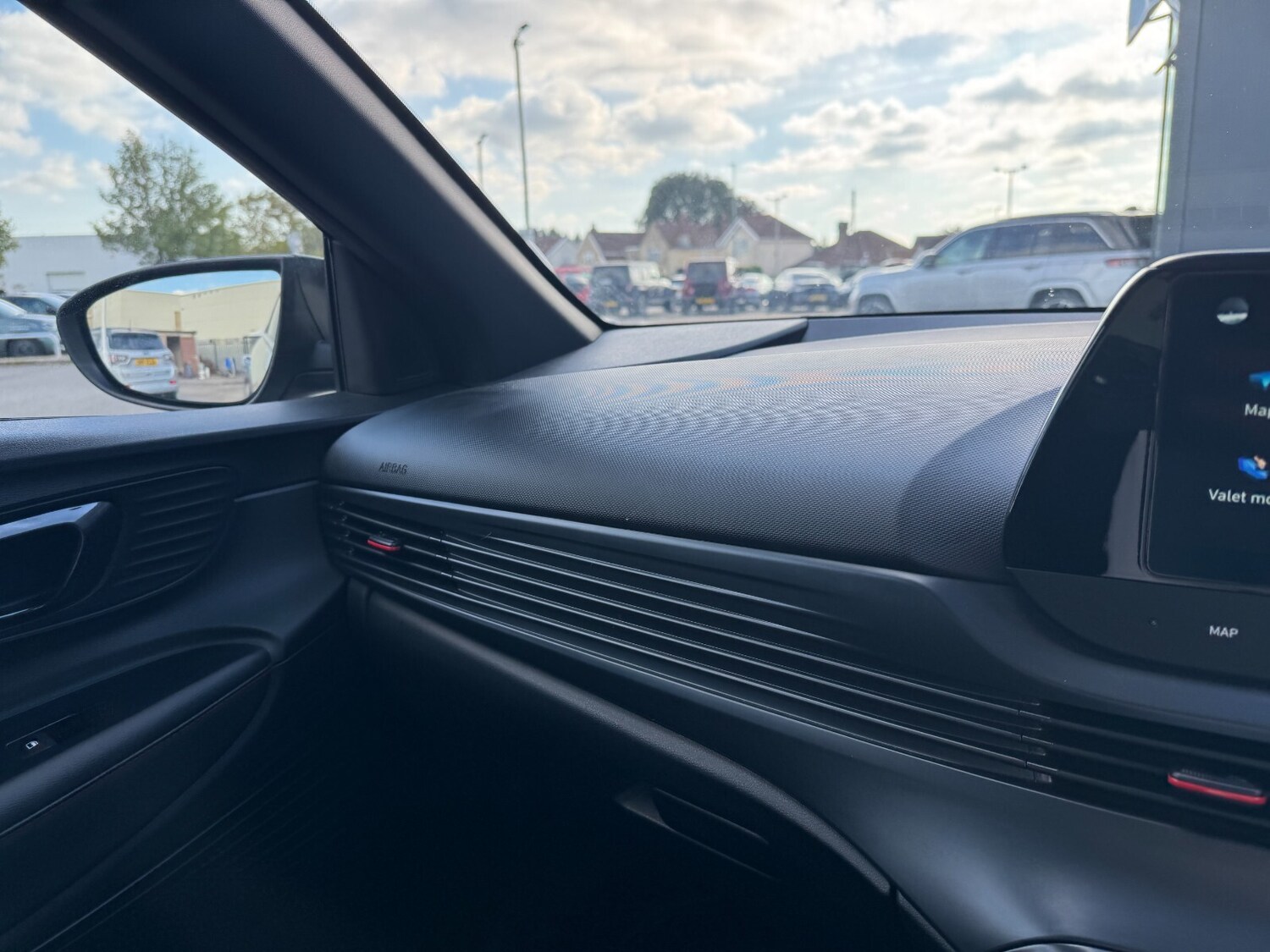 Used Hyundai i20 2024 for sale - 76261509: Photo 33