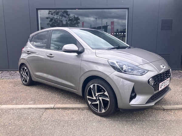 Used Hyundai i10 2020 for sale - 75354800: Photo 1