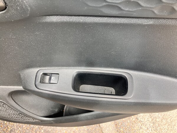 Used Hyundai i10 2020 for sale - 75354800: Photo 27