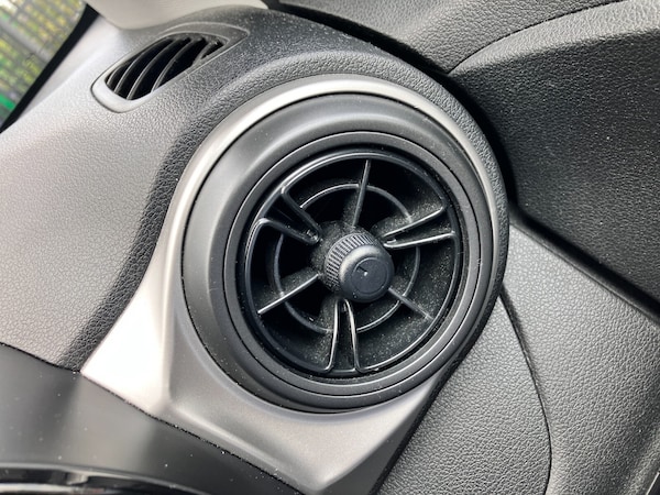 Used Hyundai i10 2020 for sale - 75354800: Photo 40