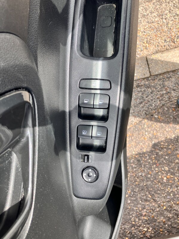 Used Hyundai i10 2020 for sale - 75354800: Photo 43