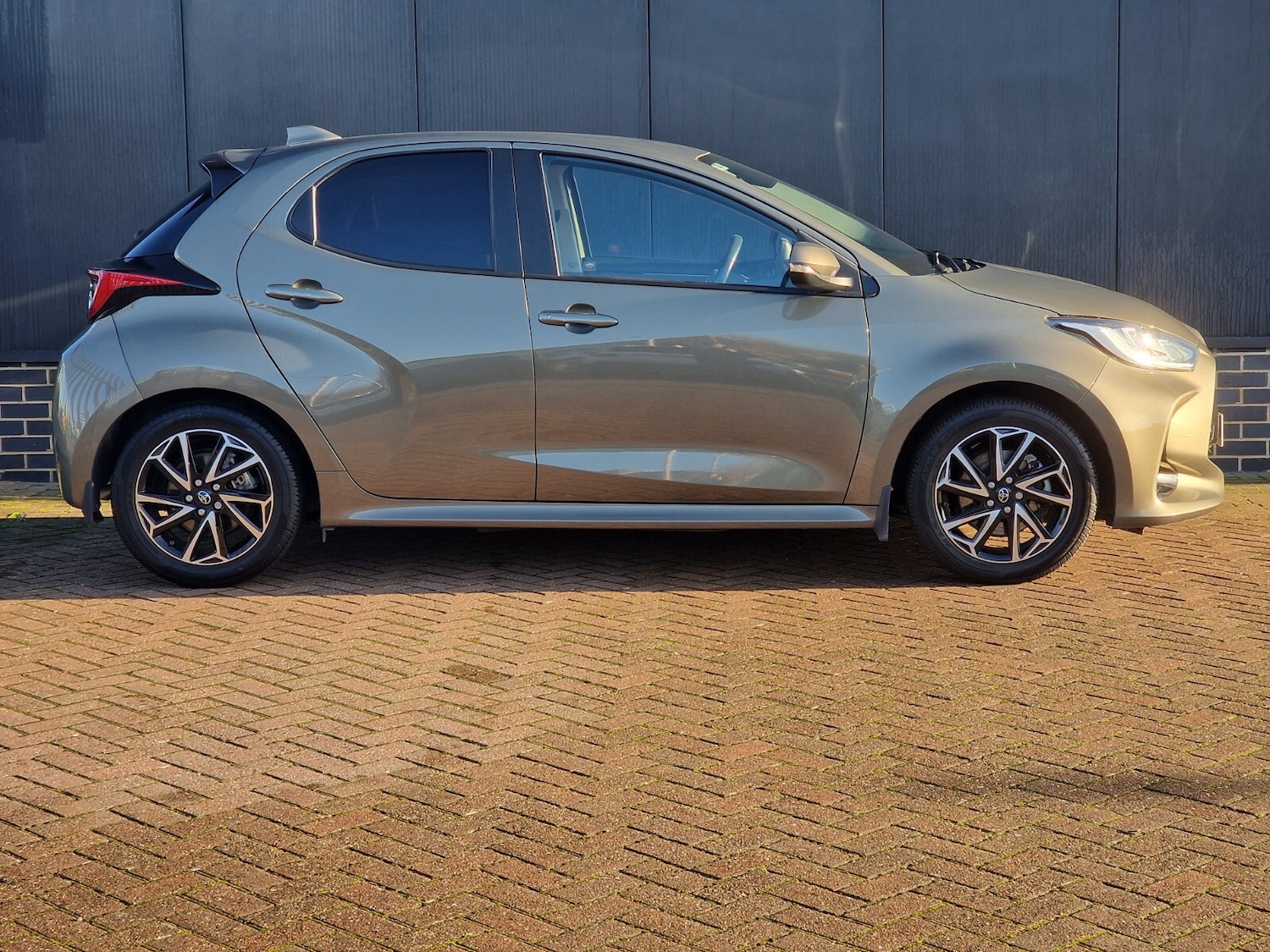 Used Toyota Yaris 2022 for sale - 76873116: Photo 13