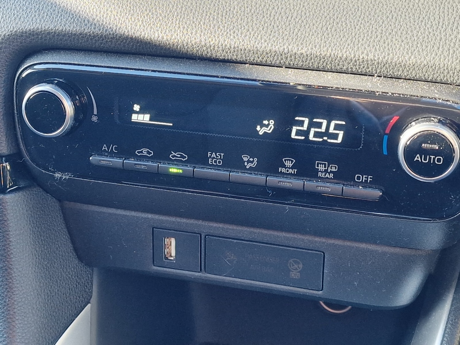 Used Toyota Yaris 2022 for sale - 76873116: Photo 27