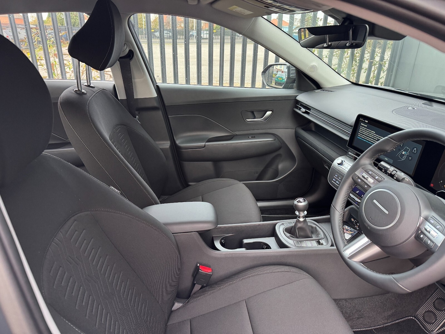 Used Hyundai KONA 2025 for sale - 76869751: Photo 11