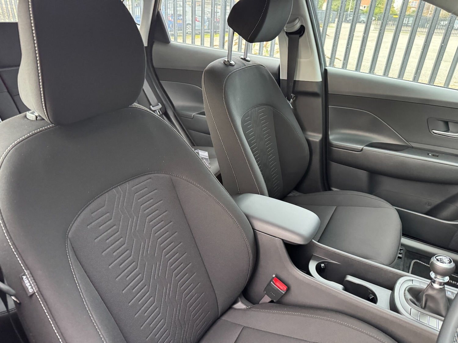 Used Hyundai KONA 2025 for sale - 76869751: Photo 12