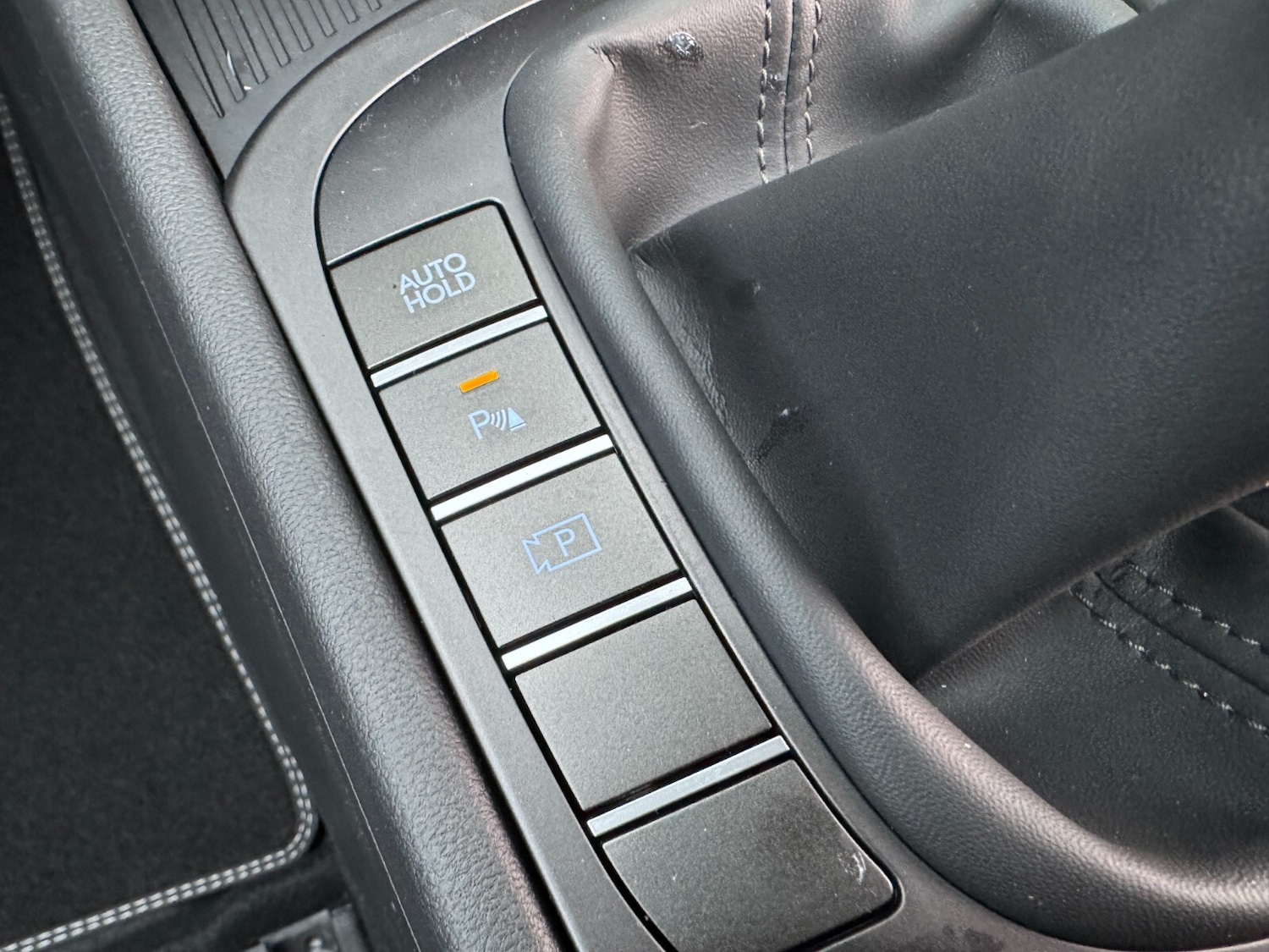 Used Hyundai KONA 2025 for sale - 76869751: Photo 32