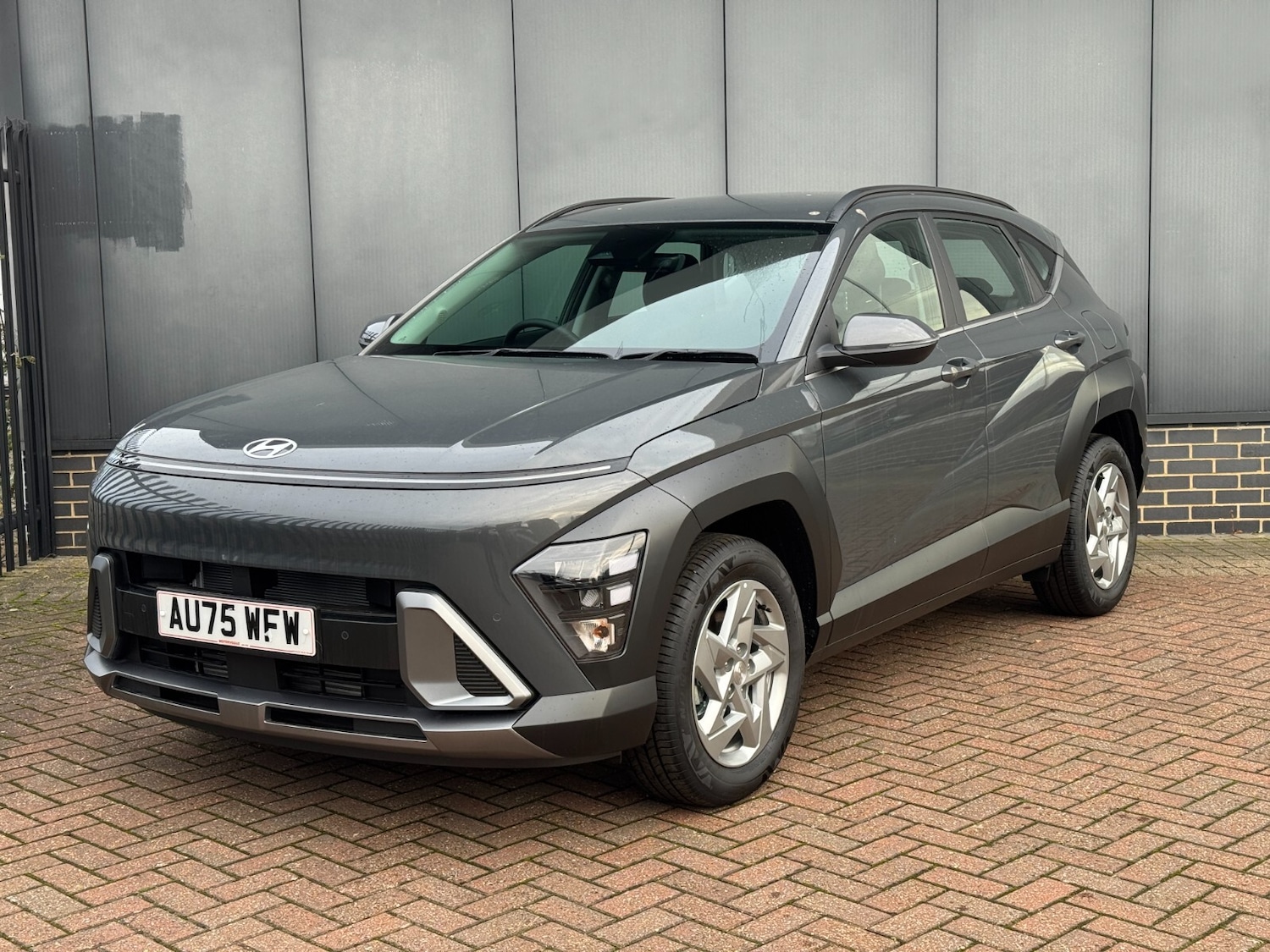 Used Hyundai KONA 2025 for sale - 76869751: Photo 4