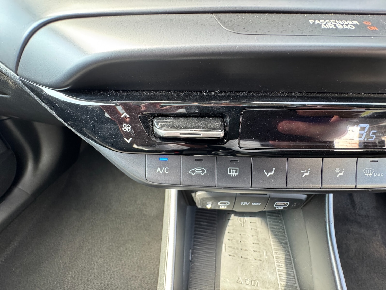 Used Hyundai BAYON 2024 for sale - 76868844: Photo 29