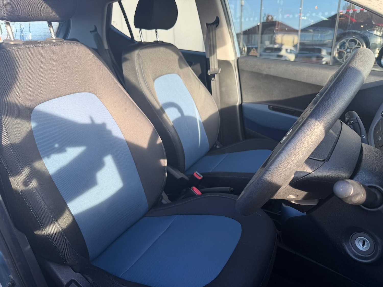 Used Hyundai i10 2015 for sale - 76872430: Photo 16