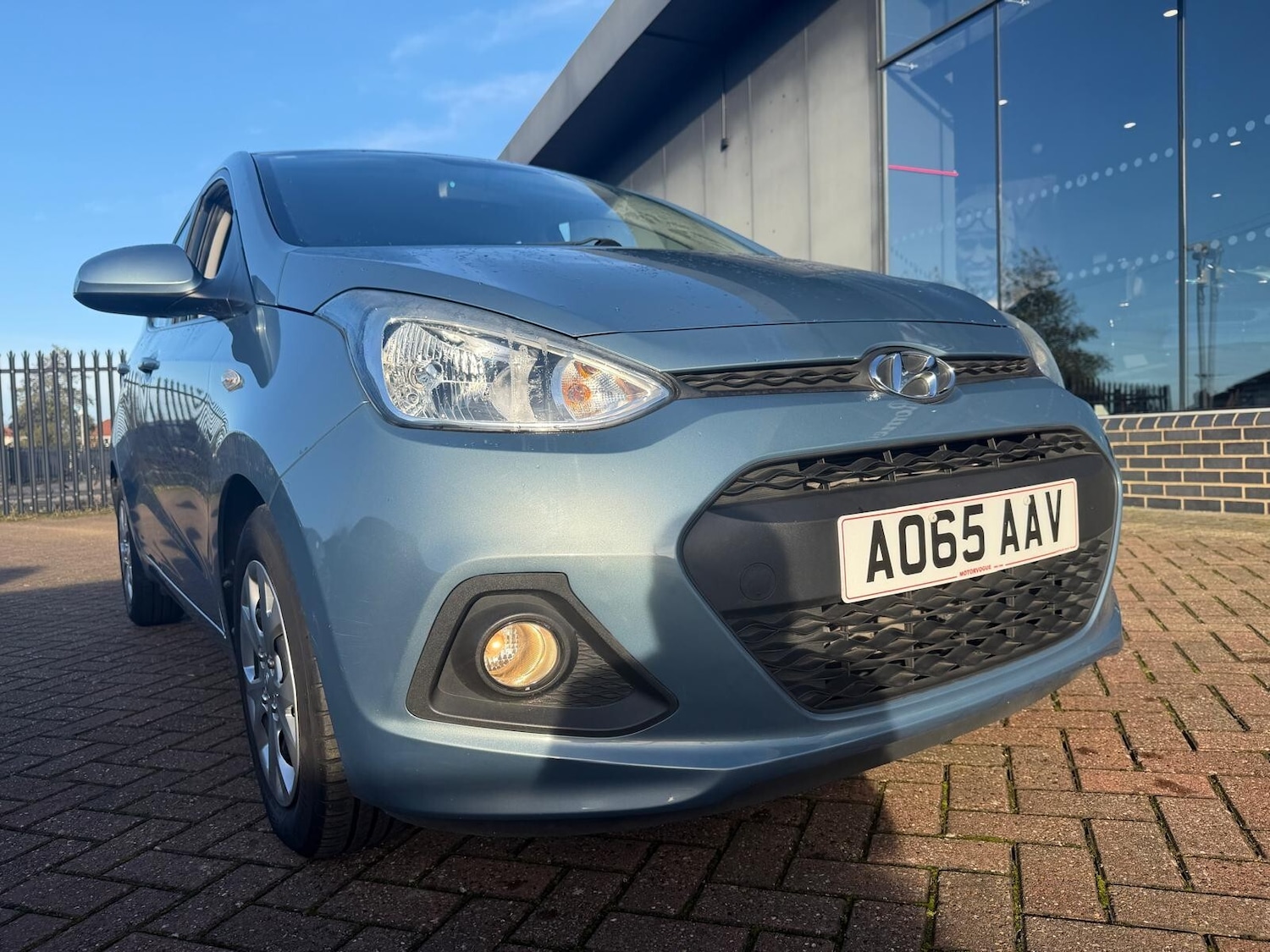 Used Hyundai i10 2015 for sale - 76872430: Photo 19