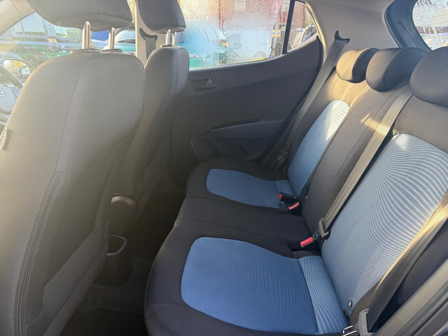 Used Hyundai i10 2015 for sale - 76872430: Photo 28