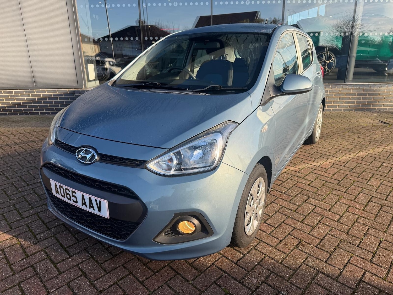 Used Hyundai i10 2015 for sale - 76872430: Photo 5
