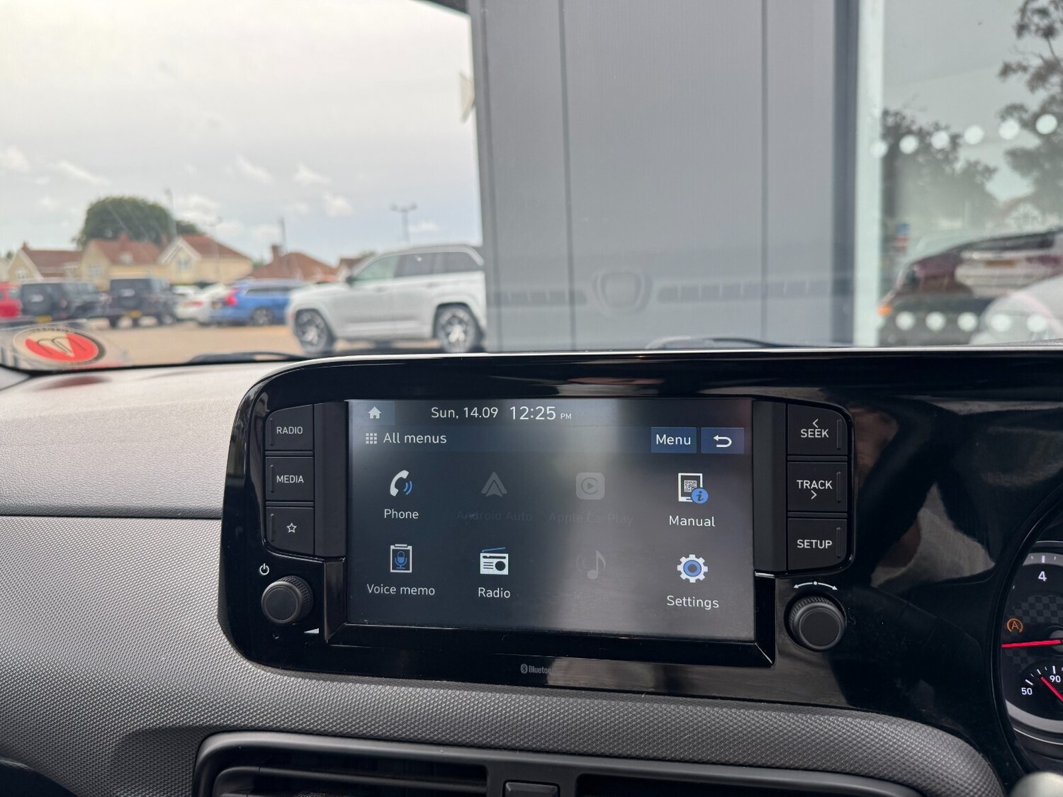 Used Hyundai i10 2020 for sale - 75950914: Photo 24