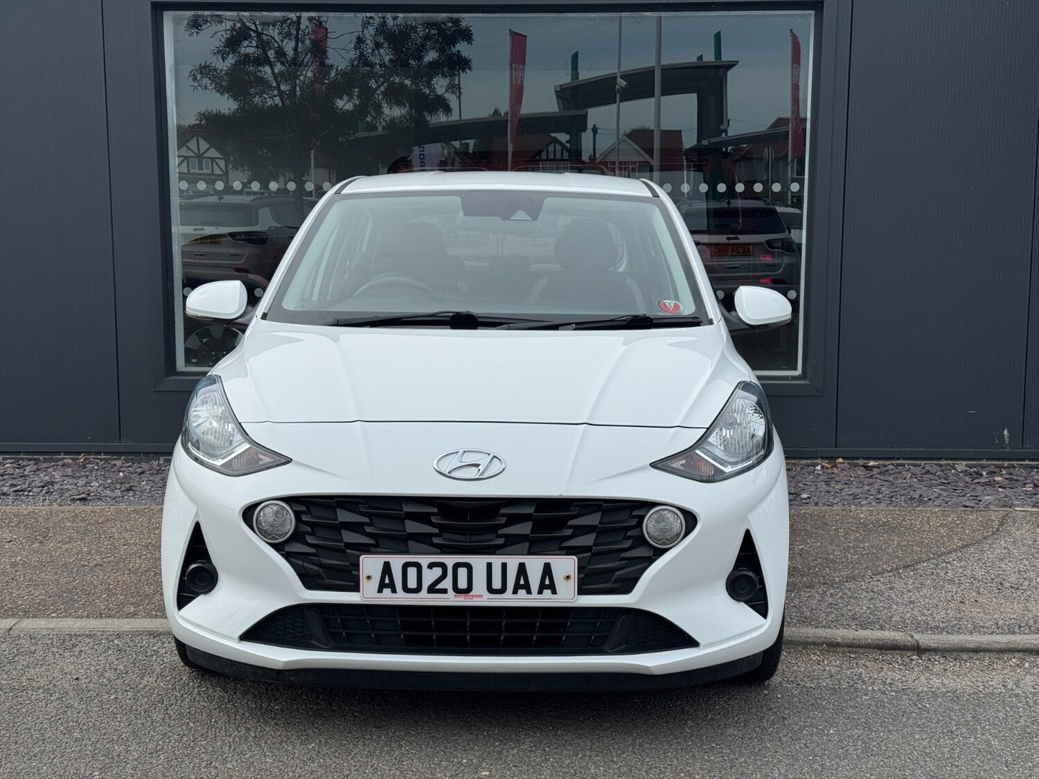 Used Hyundai i10 2020 for sale - 75950914: Photo 3