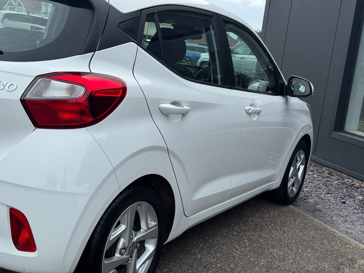 Used Hyundai i10 2020 for sale - 75950914: Photo 8