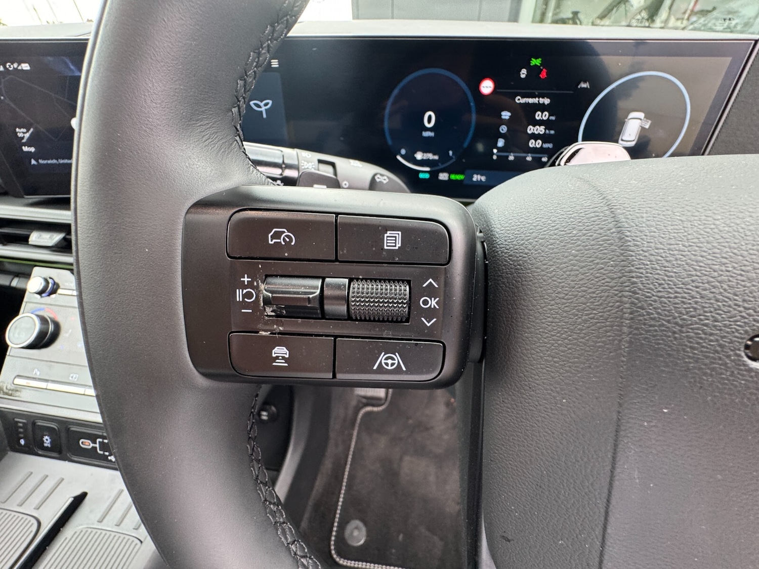 Used Hyundai Santa Fe 2025 for sale - 76361759: Photo 14
