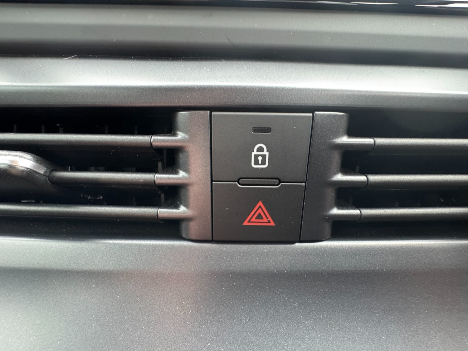 Used Hyundai i20 2024 for sale - 76869372: Photo 39