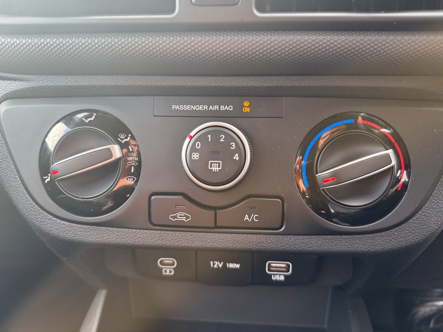 Used Hyundai i10 2025 for sale - 76869923: Photo 28