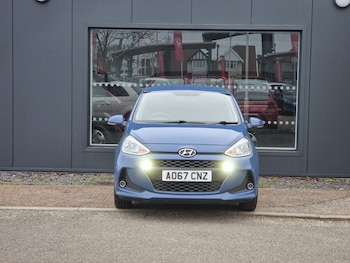 Used Hyundai i10 2017 for sale - 77075647: Photo