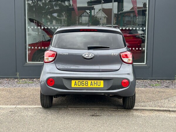 Used Hyundai i10 2018 for sale - 75554476: Photo 4