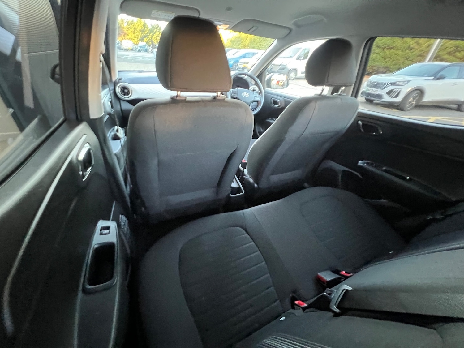 Used Hyundai i10 2023 for sale - 77942044: Photo 21