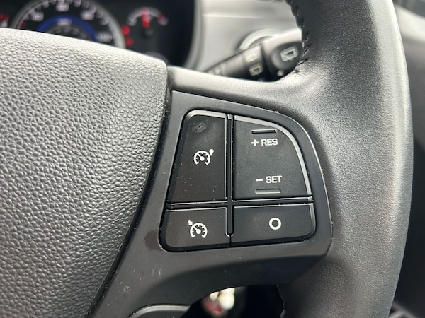 Used Hyundai i10 2018 for sale - 76315807: Photo 17