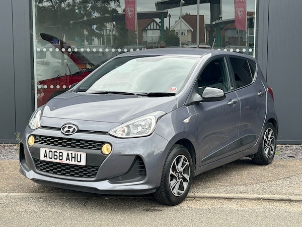 Used Hyundai i10 2018 for sale - 76315807: Photo 9