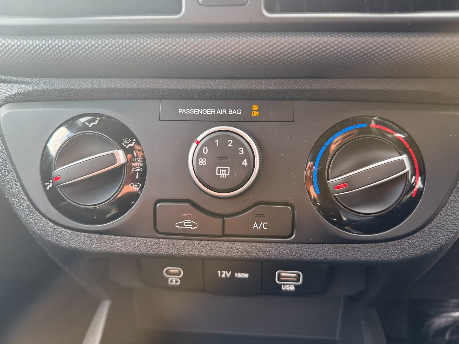 Used Hyundai i10 2025 for sale - 76241722: Photo 28