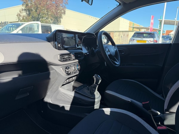 Used Hyundai i10 2025 for sale - 76176365: Photo 10