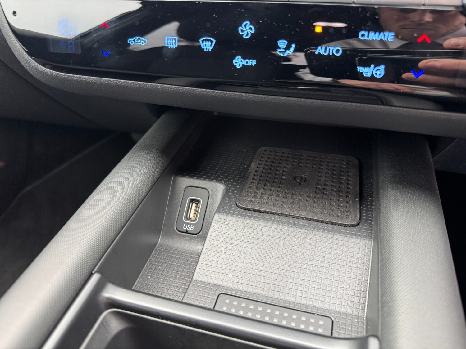 Used Hyundai IONIQ 6 2024 for sale - 76868869: Photo 28